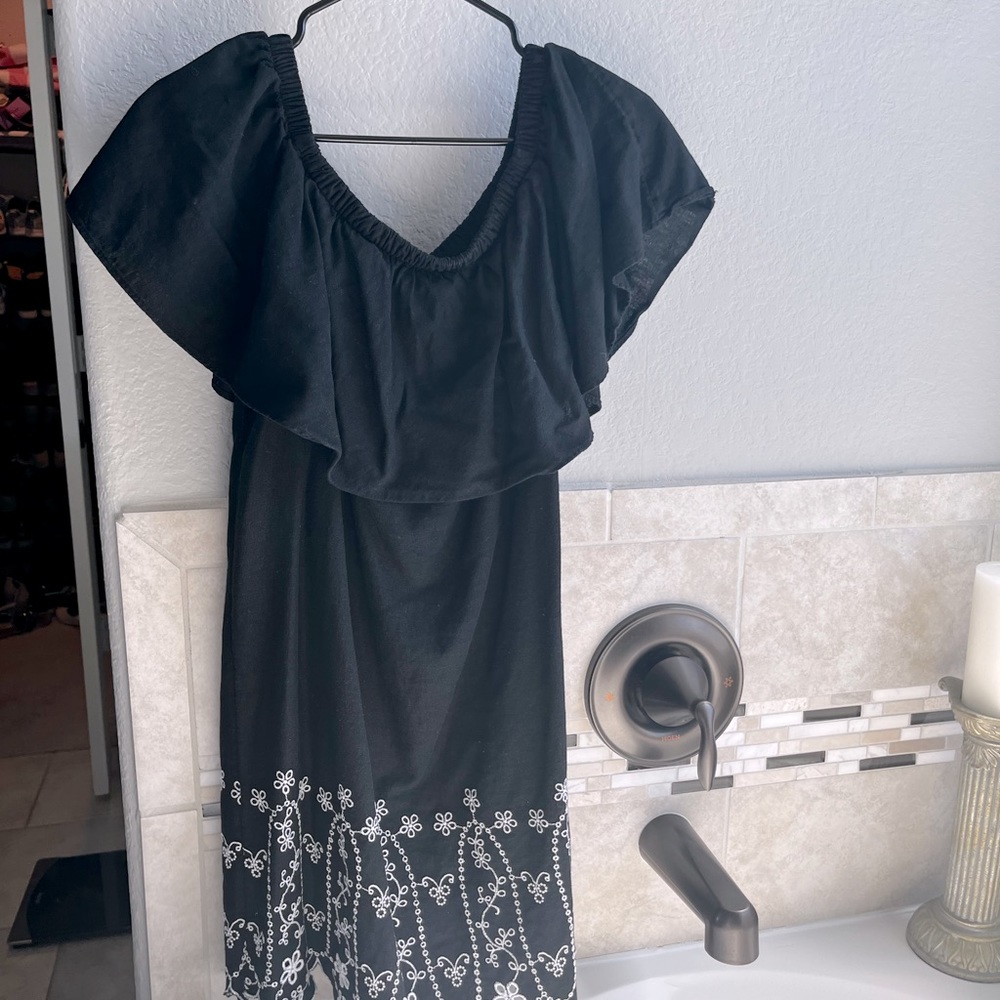 Off the shoulder dress 👗